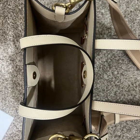 Coach Field Signature Coated Canvas Tote Signature Jaquard